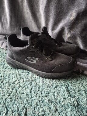 Skechers Work Slip-Resistant Relaxed Fit Squad Sneakers Women's 6